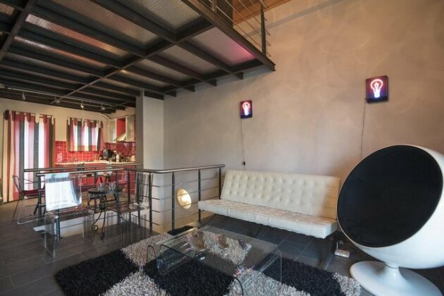 Odysseos St Loft - Photo2