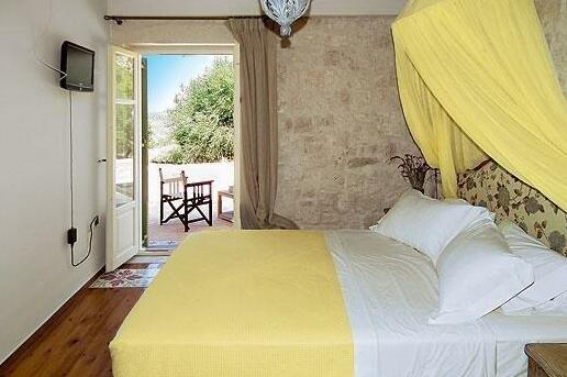 Vasiliki Ithaca - Photo2