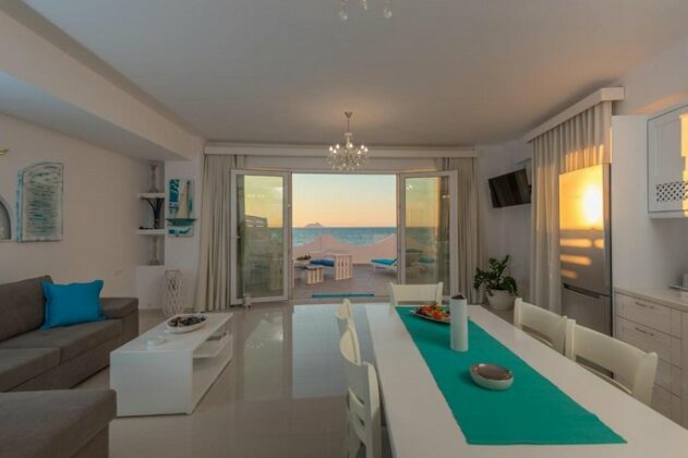 Aristodimos Luxury Suite - Photo2