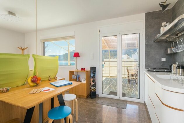 Seafront Penthouse LEO - Photo2