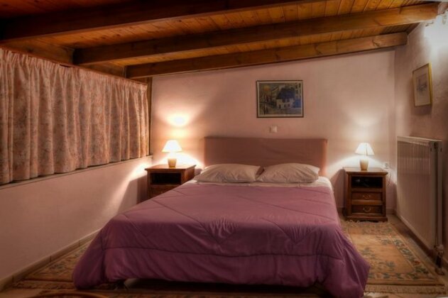 Charoula Rooms - Photo3