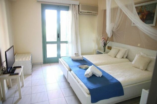 Hotel Minos Bay - Photo2