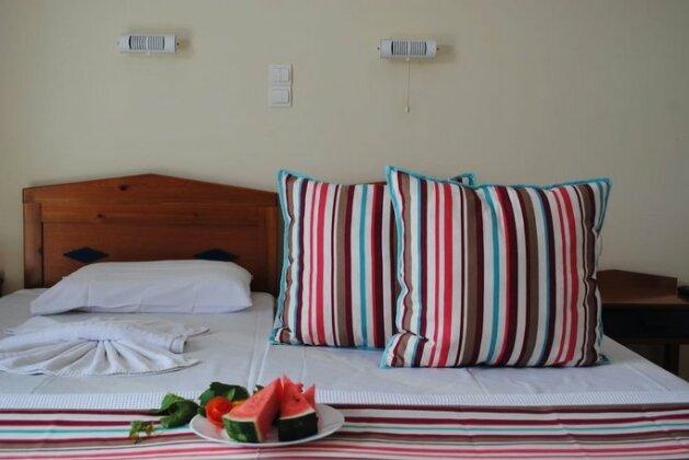 Mediterranean Studios Apartments - Photo5