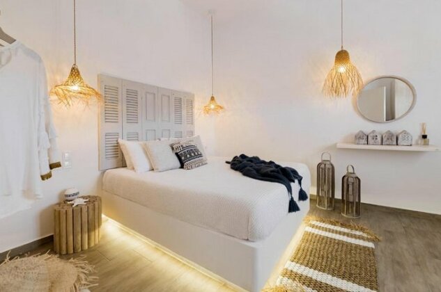 Menori Luxury Suite - Photo2