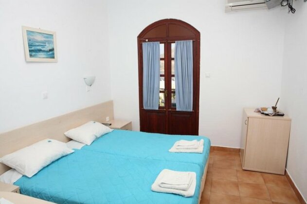Vouros Palace - Photo5