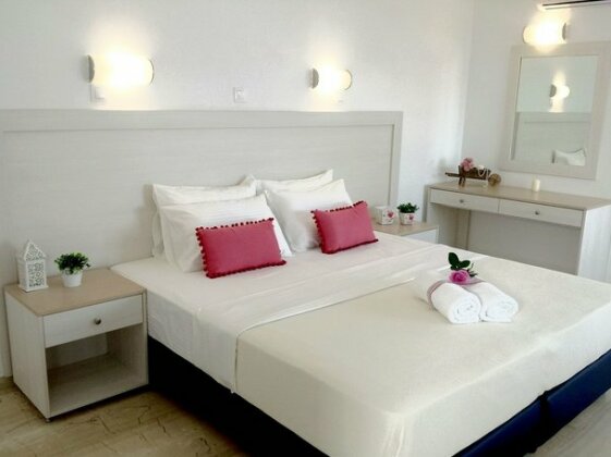 Crown Apartments Kalyves - Photo4