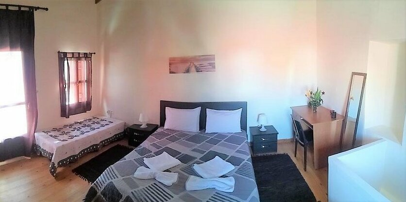 Manos Traditional House - Photo4