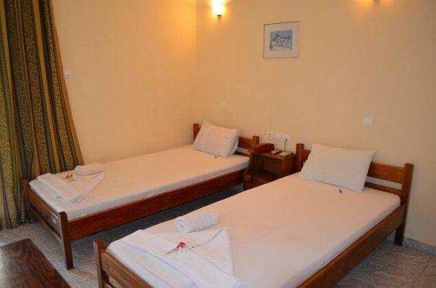 Hotel Loula Rooms and Apartments - Photo4