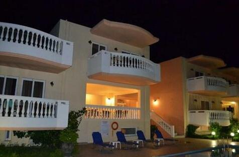 Golden Rose Suites - Photo4