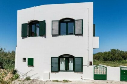 Traditional Sea Side Cottage