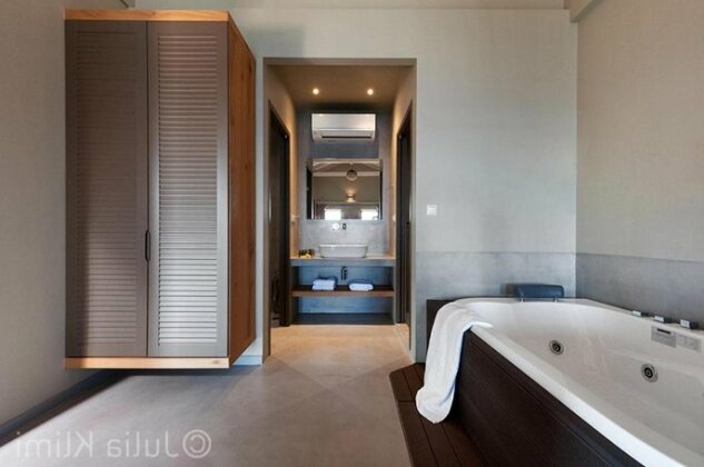 Diapori Suites Hotel - Photo5
