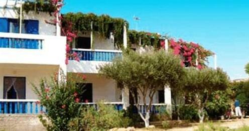 Akrogiali Apartments