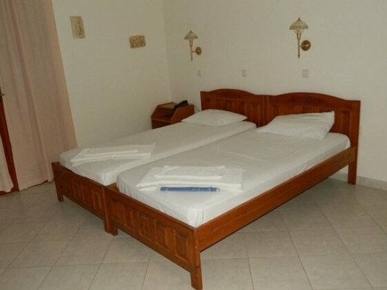 Anemoessa Hotel Studios & Apartments - Photo4