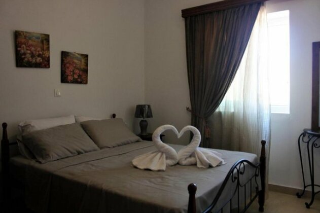 Evans Villa - Photo2