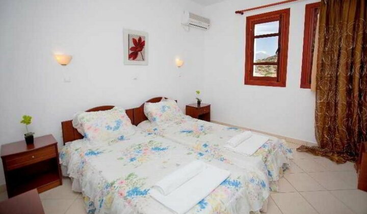 Golden Sun Apartments - Photo5