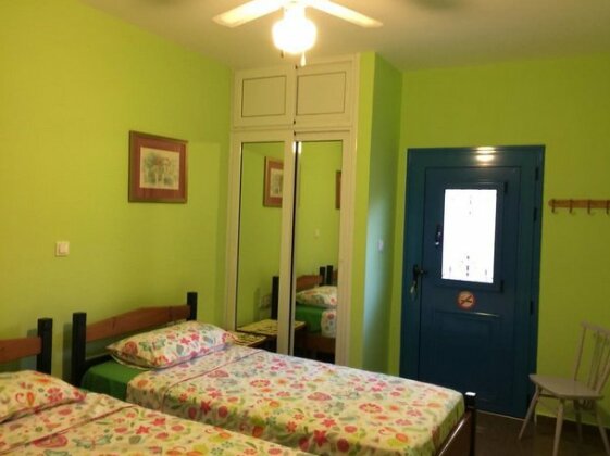 Karpathos Menetes Guest House - Photo4