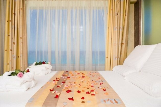 Konstantinos Palace - Photo3