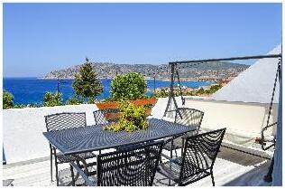 Lakki Beach - Photo5