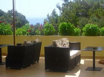 Miraluna Aparthotel - Photo2