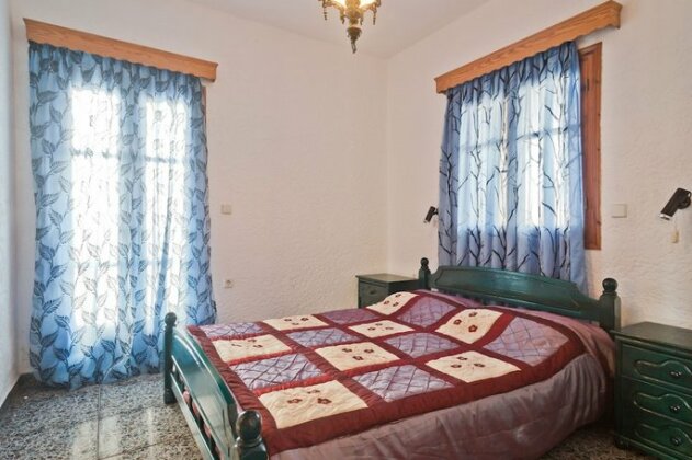 Montemar Studios & Apartments - Photo3