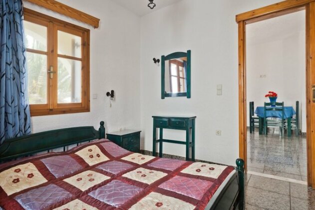 Montemar Studios & Apartments - Photo4