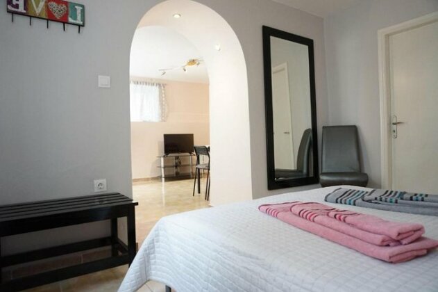 Pigadia Central - Photo4