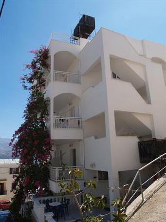 Roses Studios Karpathos - Photo2