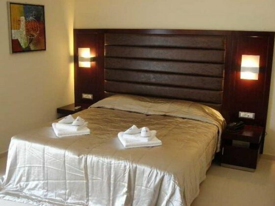Socrates Studios & Apartments Karpathos Town - Photo2