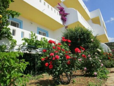Studios Fokia Beach