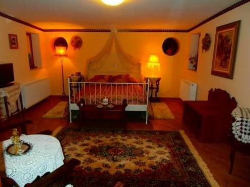 Margit Suites Hotel - Photo3