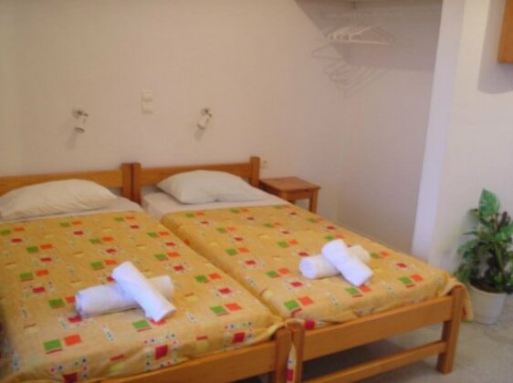 Fantasis Hotel - Photo2