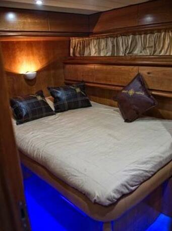 Halkidiki Golden Yachts - Photo4