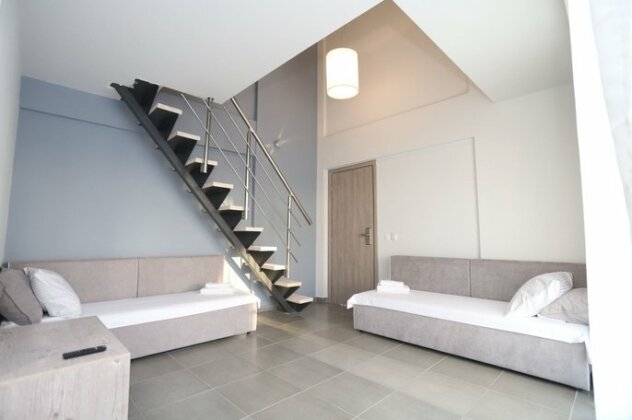Adonis Village - Photo2