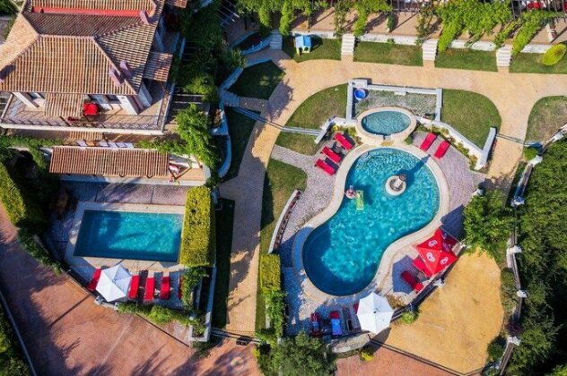 Akritas Ef Zin Villas & Suites - Photo3