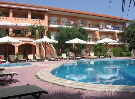 Aloni Hotel - Photo4