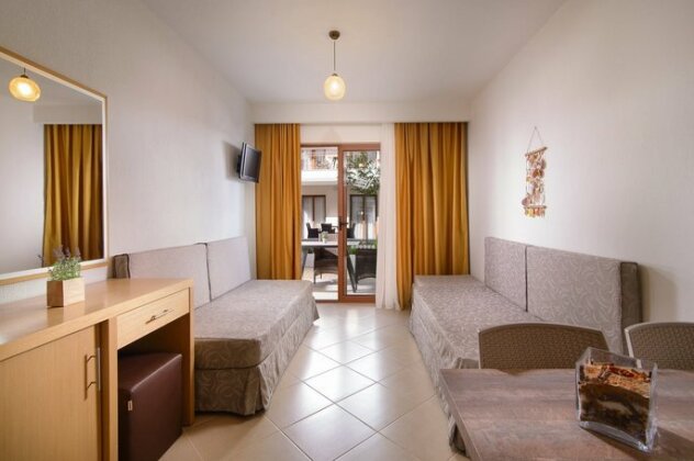 Apanemia by Flegra Hotels - Photo4