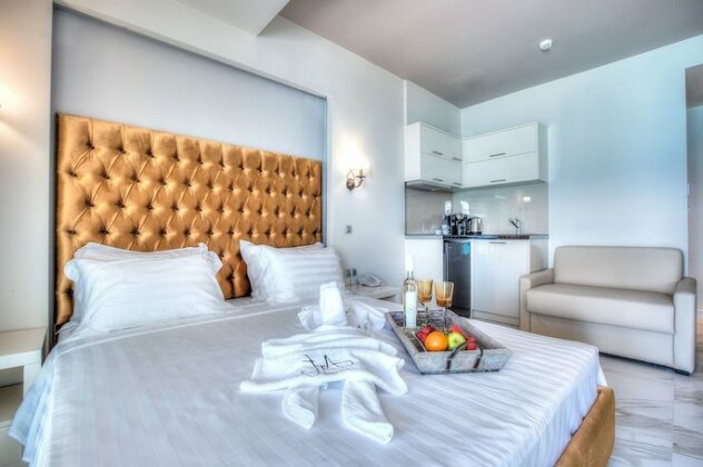 Art Boutique Suites - Photo4