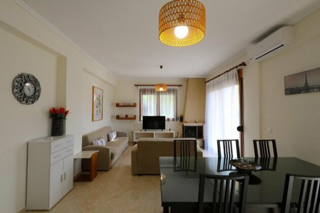 Artemis Seaside - Photo2