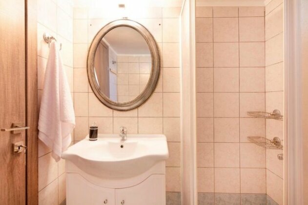 Blue Marine Deluxe Apartment - Photo2