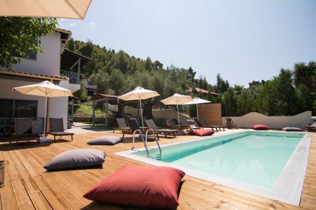 Casa Luxury Suites - Photo2