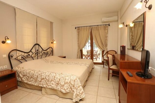 Country Inn Kassandra - Photo3