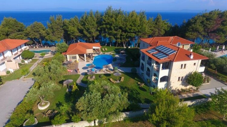 Country Inn Kassandra - Photo4