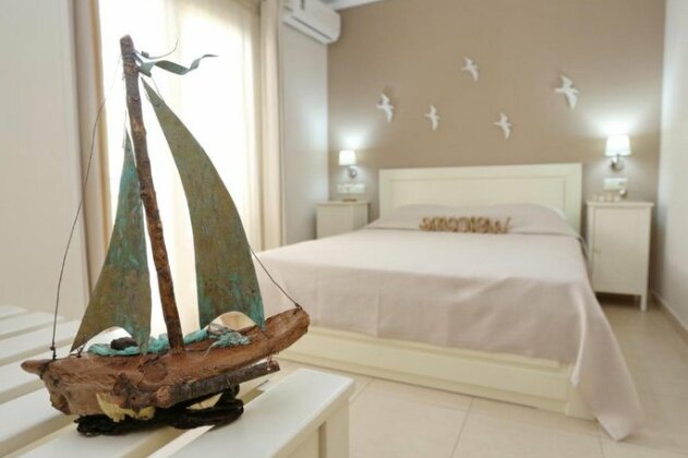 Eleni Rooms ex Gianna Rooms - Photo2