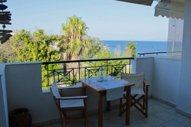 Fokais Beach Apartment - Photo2