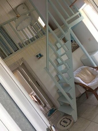 Fourka Holiday Home - Photo3
