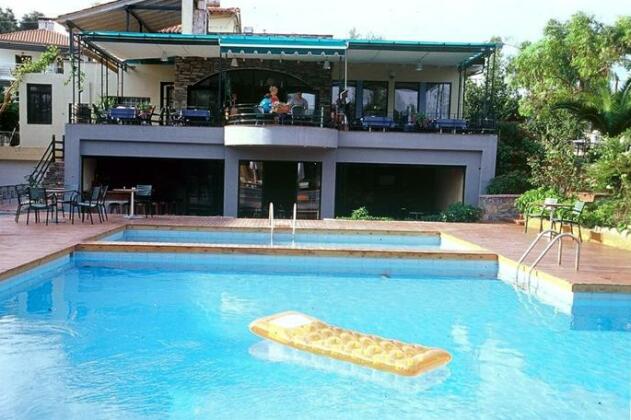Giannikos Hotel - Photo2