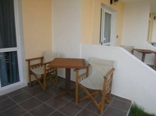 Haris Hotel - Photo4