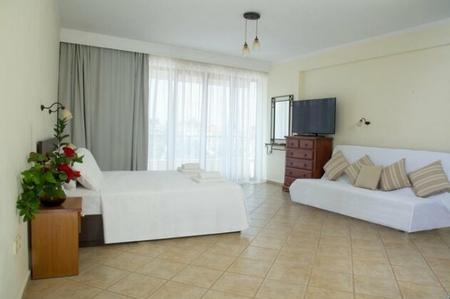 Hesperides Hotel - Photo4
