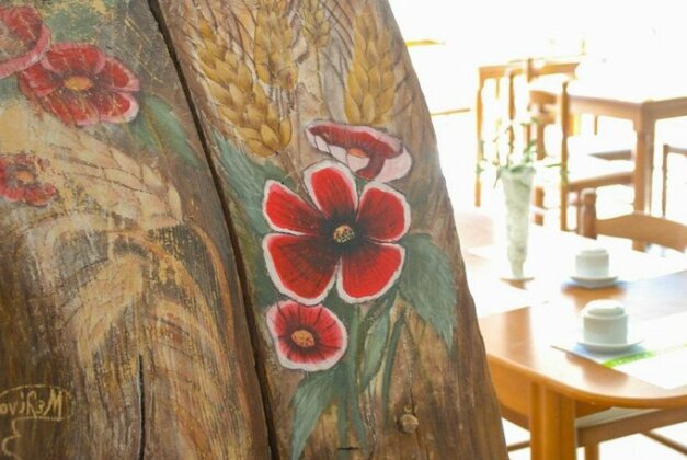 Istira - Photo3