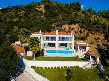 Luxurious Villa in Agia Paraskevi Chalkidiki